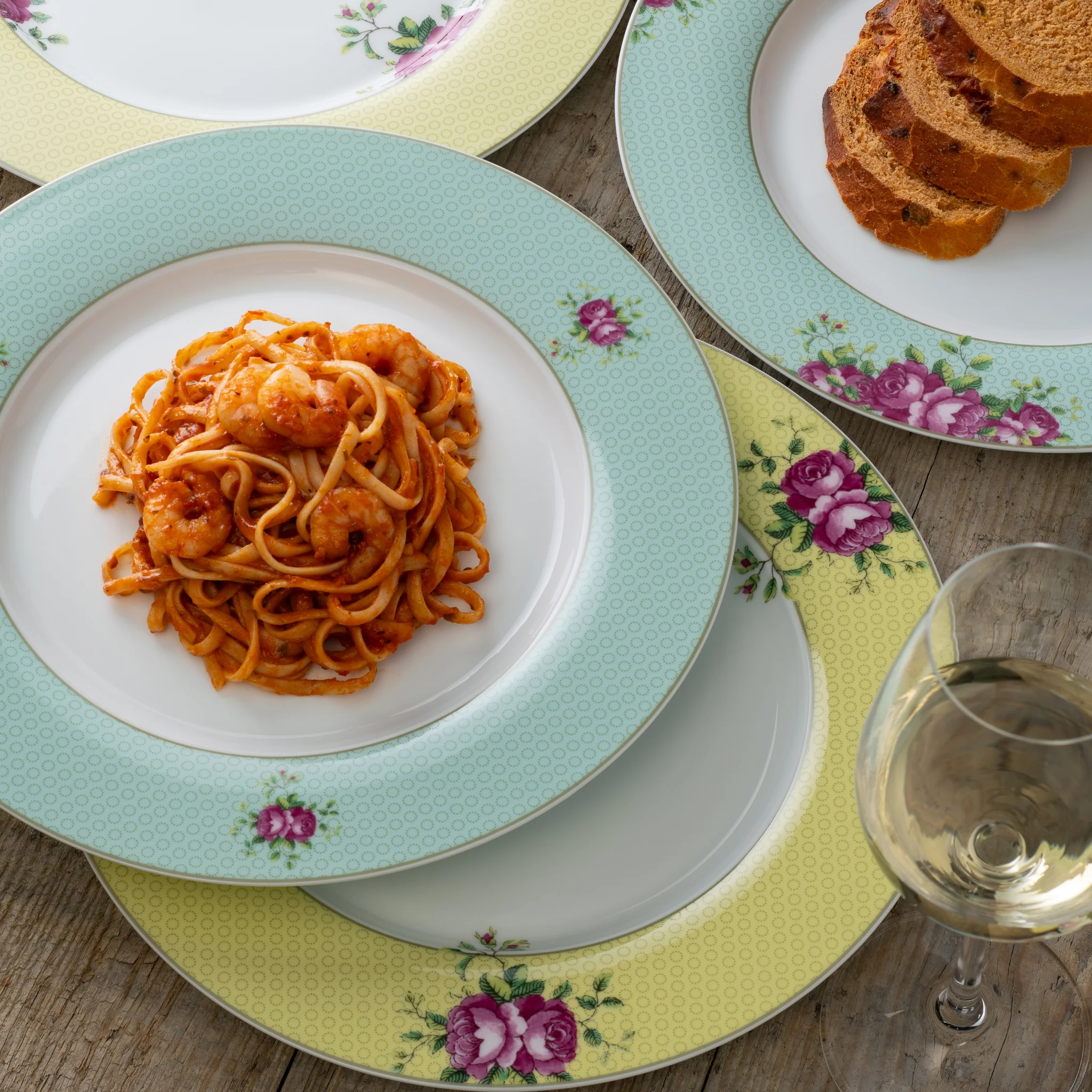 Aynsley Archive Rose Dinner Plates Set of 4 - Image 3