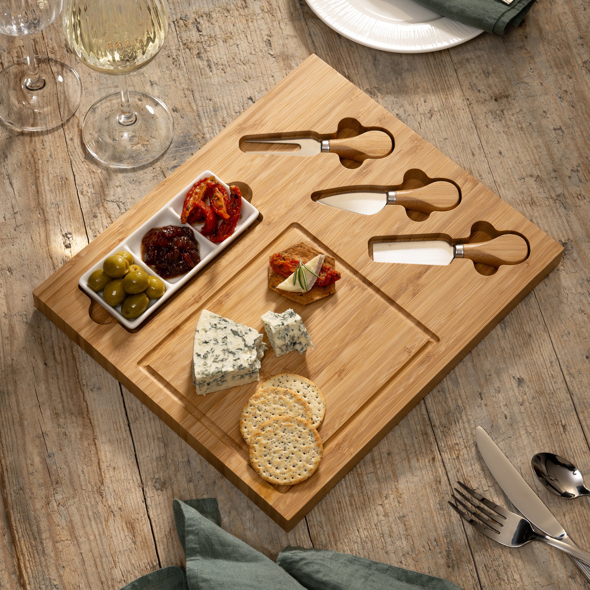 Belleek Living Cheese Board & Cheese Knife Set - Image 2