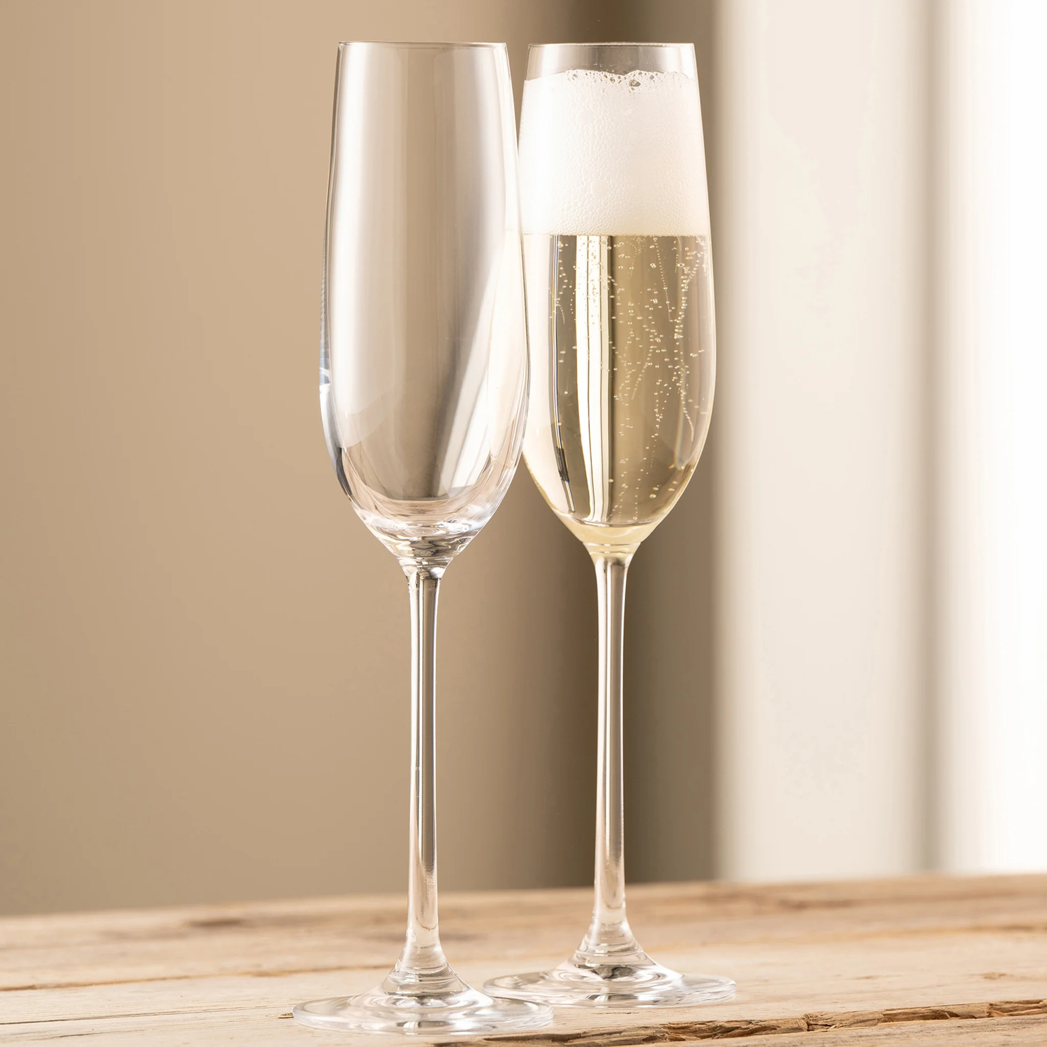 Galway Crystal Solus Flute Pair - Image 2
