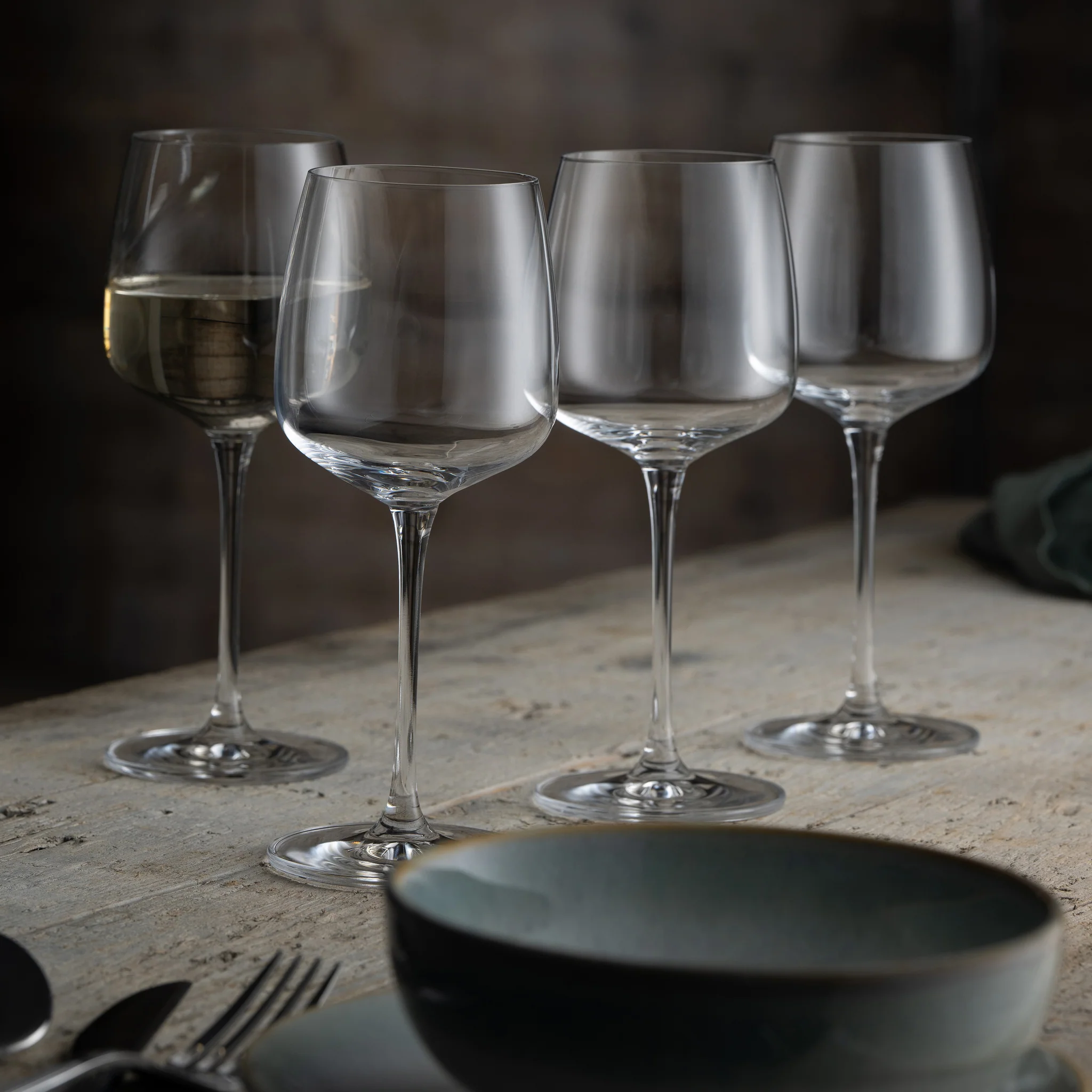 Galway Crystal Tivoli White Wine Set of 4 - Image 3